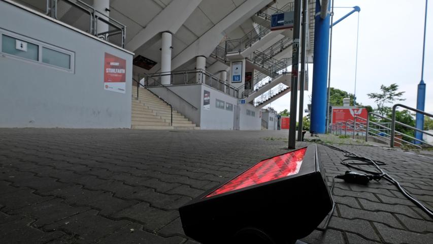 Night of Lights: Max-Morlock-Stadion bereitet rote Lichtinstallationen vor