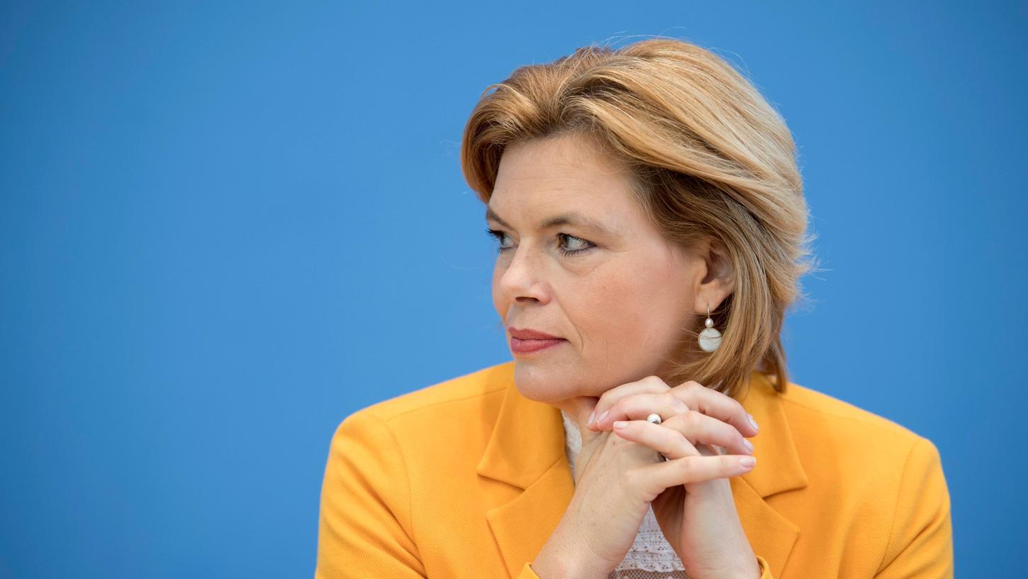 CDU-Politikerin Julia Klöckner will mit einer Tierwohlabgabe bessere Haltungsbedingungen unterstützen.