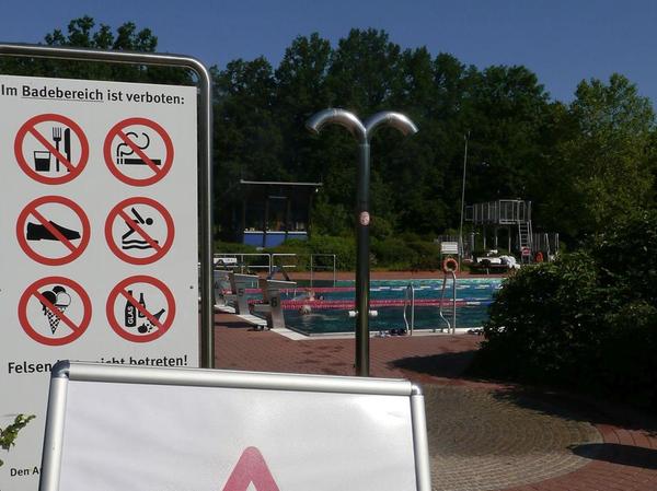 Mehr geht noch nicht: Parkbad-Start mit Einschränkungen