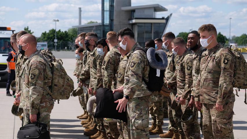 US-Soldaten kommen am Nürnberger Airport an