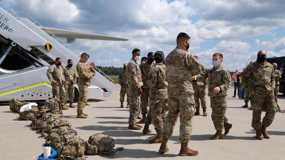 Krieg in der Ukraine: US-Soldaten landen am Nürnberger Airport