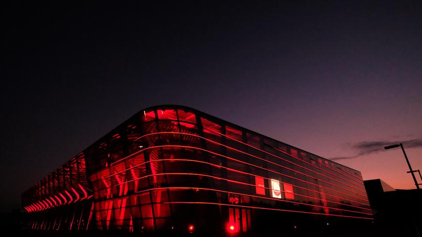 Night of Light taucht ganz Nürnberg in Rot