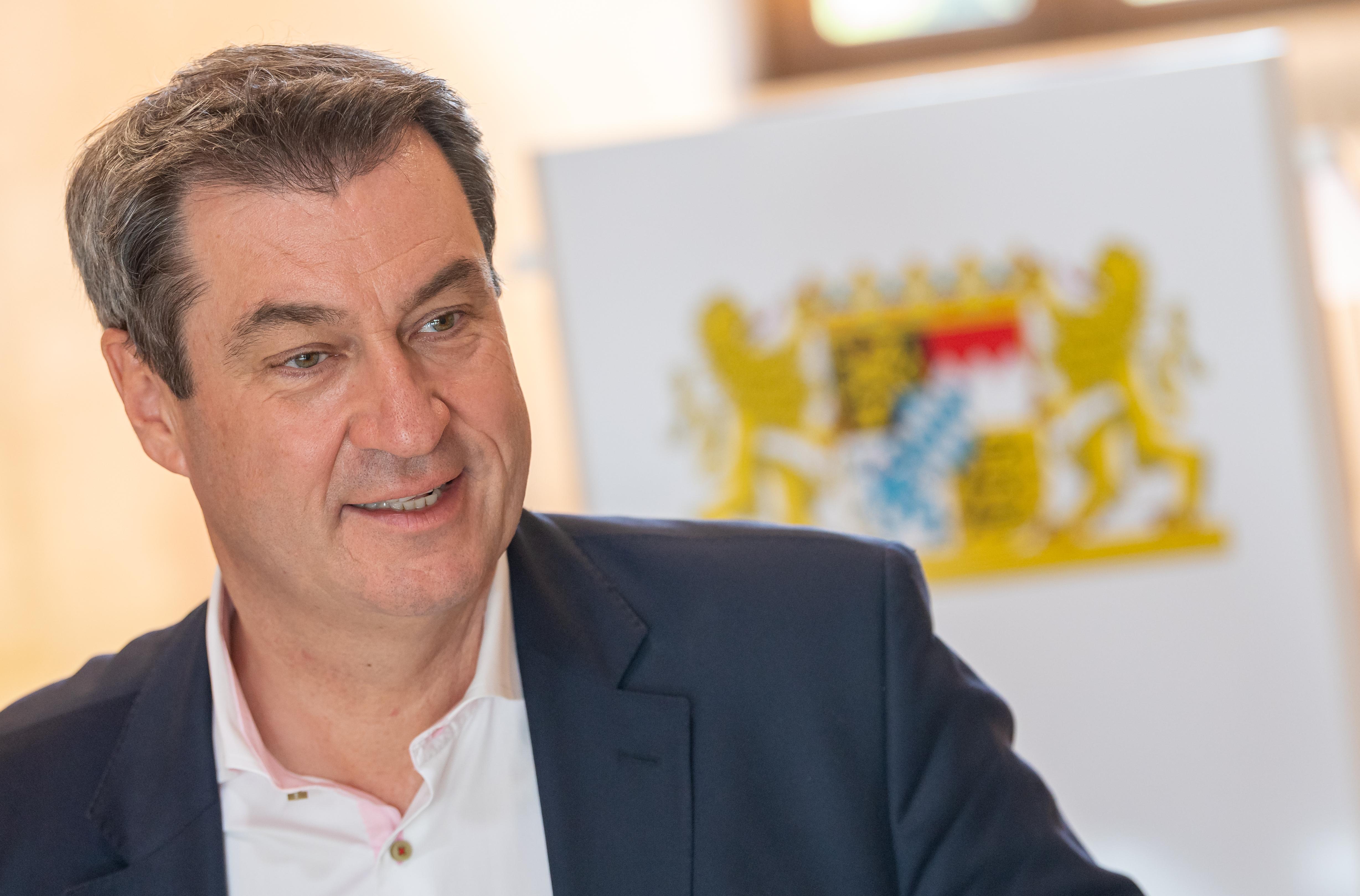 urn:newsml:dpa.com:20090101:200623-90-008101