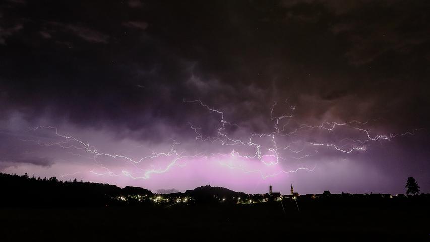 Naturschauspiel über der Region: Blitzspektakel am fränkischen Himmel