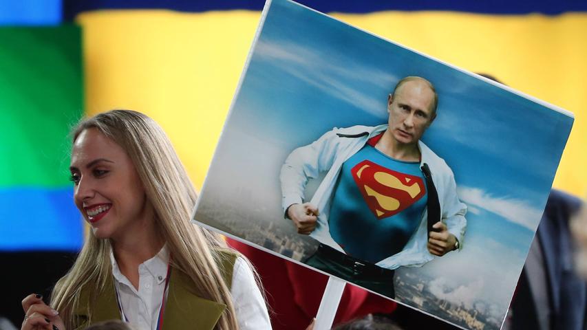 Mit der Verfassungsänderung wächst die Machtfülle Putins noch einmal an - der Kremlchef als "Superman".