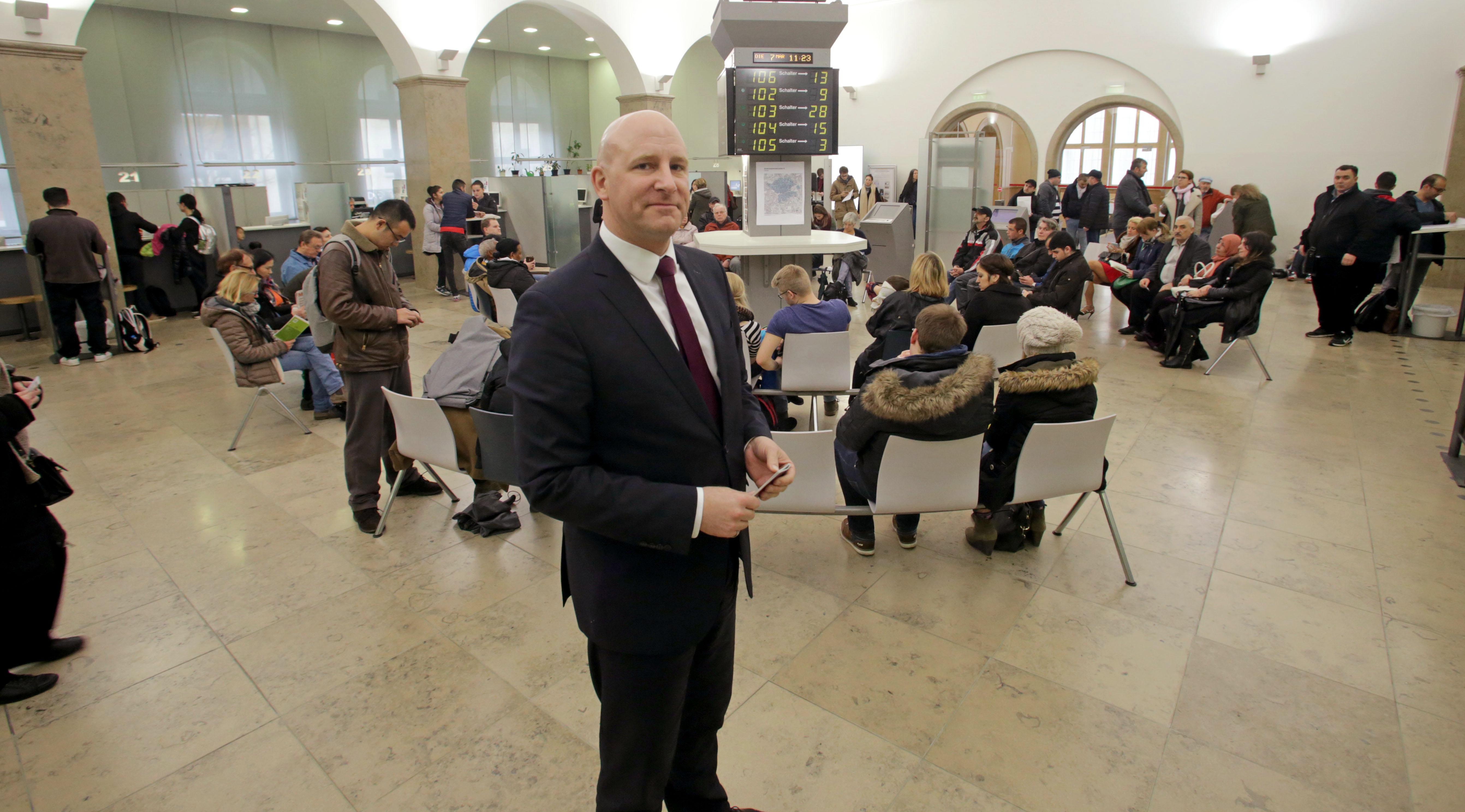 Nurnberger Auslanderbehorde Grune Fordern Neuausrichtung Nurnberg Nordbayern De