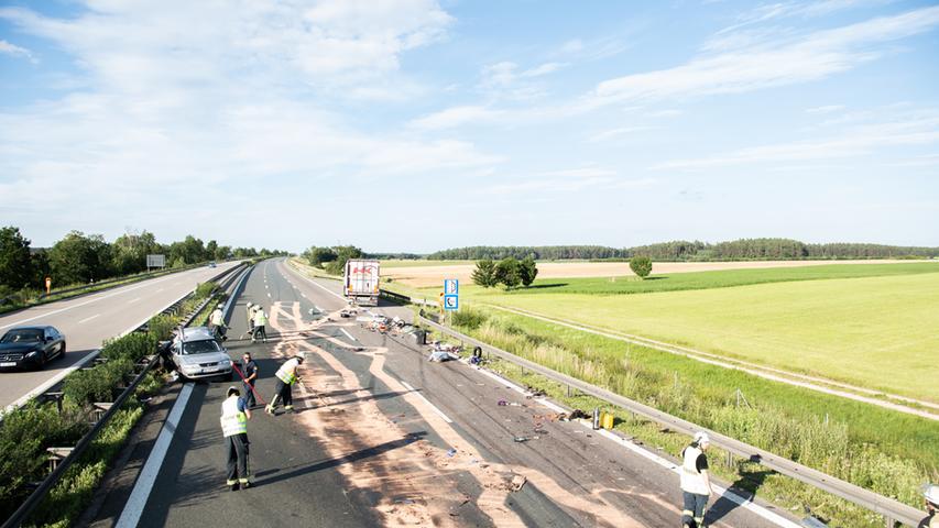 Auffahrunfall am Stauende: Elf Verletzte auf A6 bei Ansbach