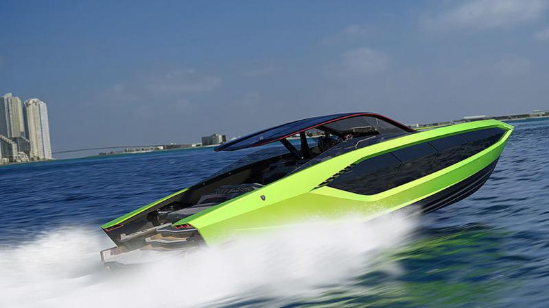 Luxuriöses Speedboat: Lamborghini fürs Wasser