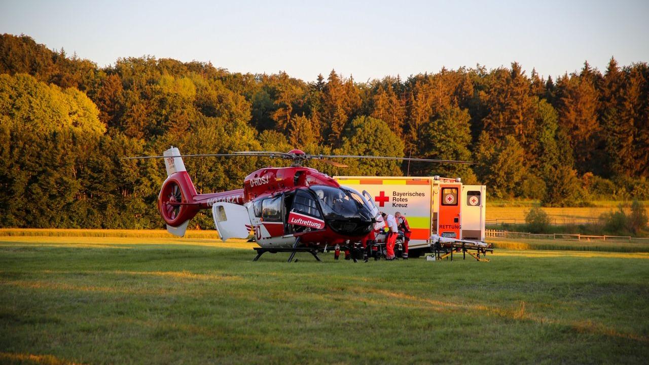 Nach Roller-Unfall: Hubschrauber-Einsatz bei Deining