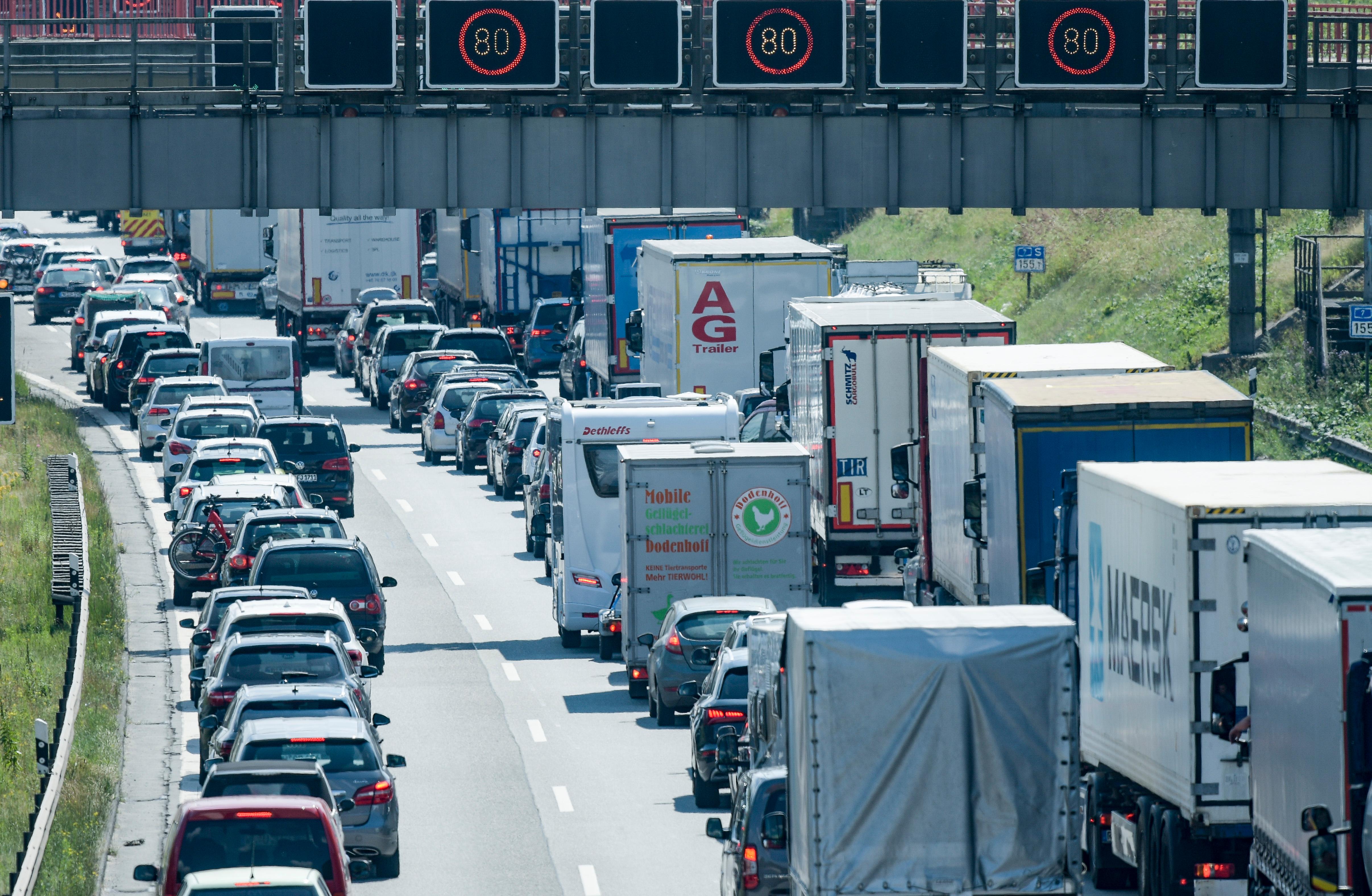 ADAC Erwartet Am Wochenende Mehr Staus Auf Deutschen Autobahnen