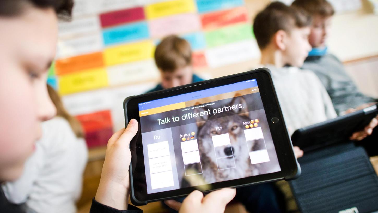Bessere Chancen: Tausend Leih-iPads für Fürther Schüler
