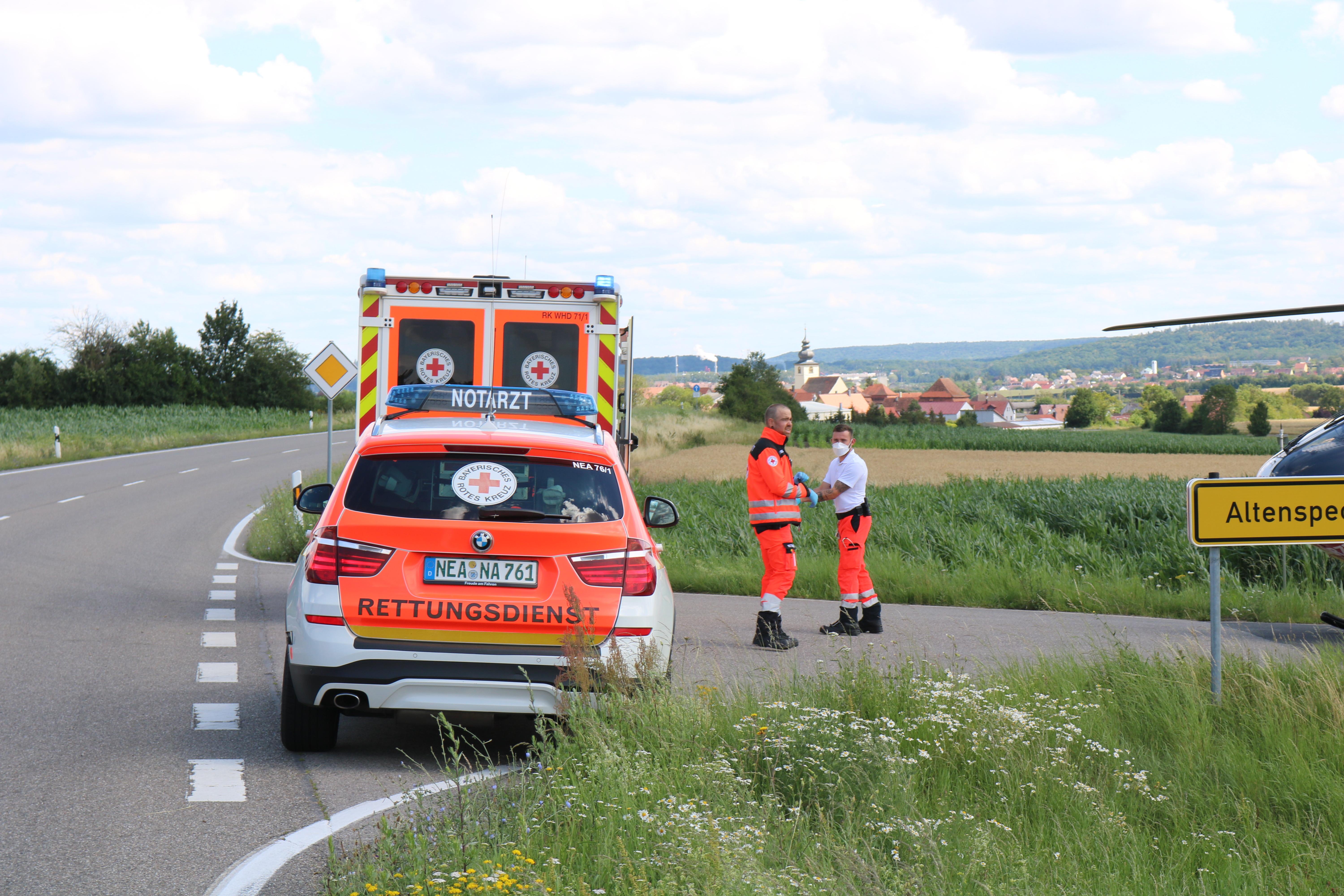 Fünf Verletzte Bei Schwerem Unfall Auf B8