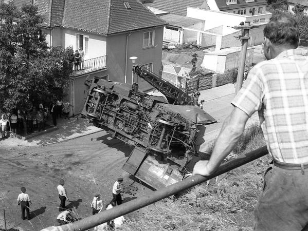 10. Juli 1970: Güterwagen stürzten in die Tiefe