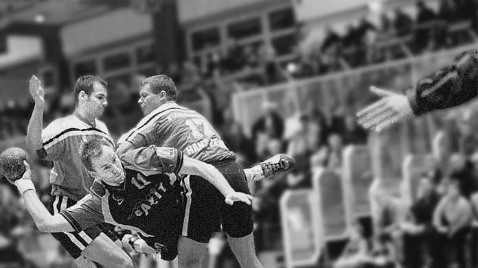Handball in der Hiersemannhalle: Die HG Erlangen spielte groß auf, hier ein Bild aus dem Jahr 2000. Handball in der Hiersemannhalle: Die HG Erlangen spielte groß auf, hier ein Bild aus dem Jahr 2000.