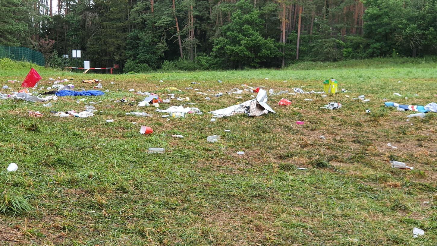 Der Müll, der Baggersee und der Zorn: Nach der Party ist vor dem Aufräumen