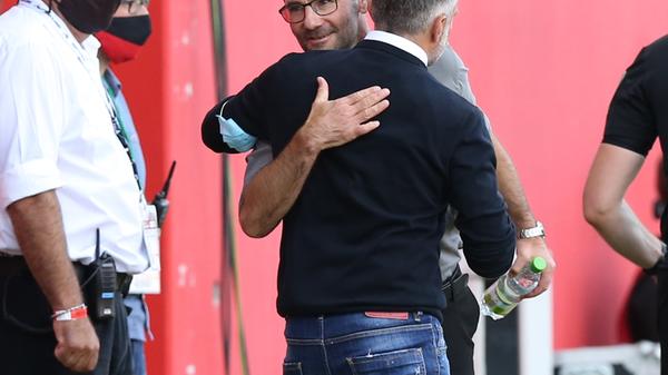 Als "duften Typ" hatte Oral seinen Gegenüber Michael Wiesinger auf der Pressekonferenz vor der Partie bezeichnet. Einen Typen, mit dem er nie Probleme haben werde. Zum ein oder anderen Wortgefecht wird es aber sicherlich kommen.