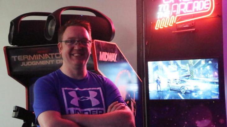 Matthias Hartmann betreibt als ein Standbein ein "Virtual Reality Spielecenter“.