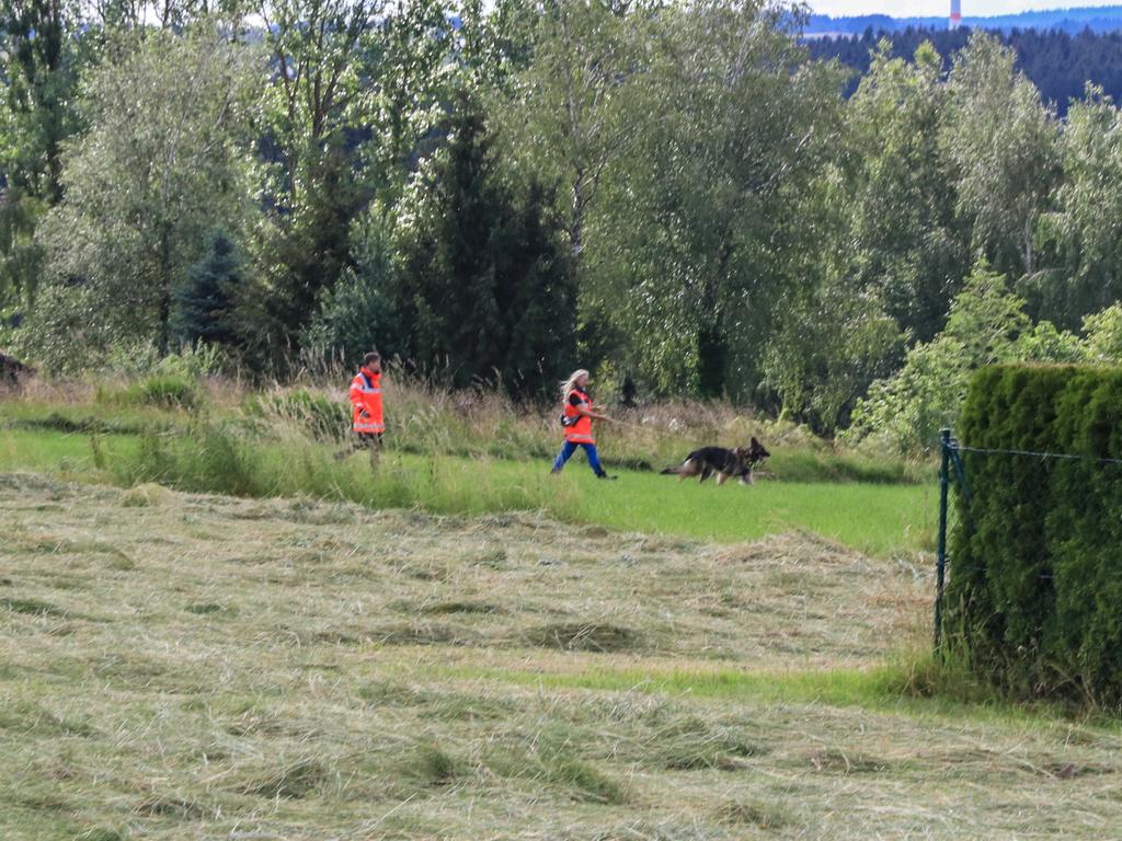 Irre Bilder Vom Vatertag So Ausgelassen Feiern Manner An Christi