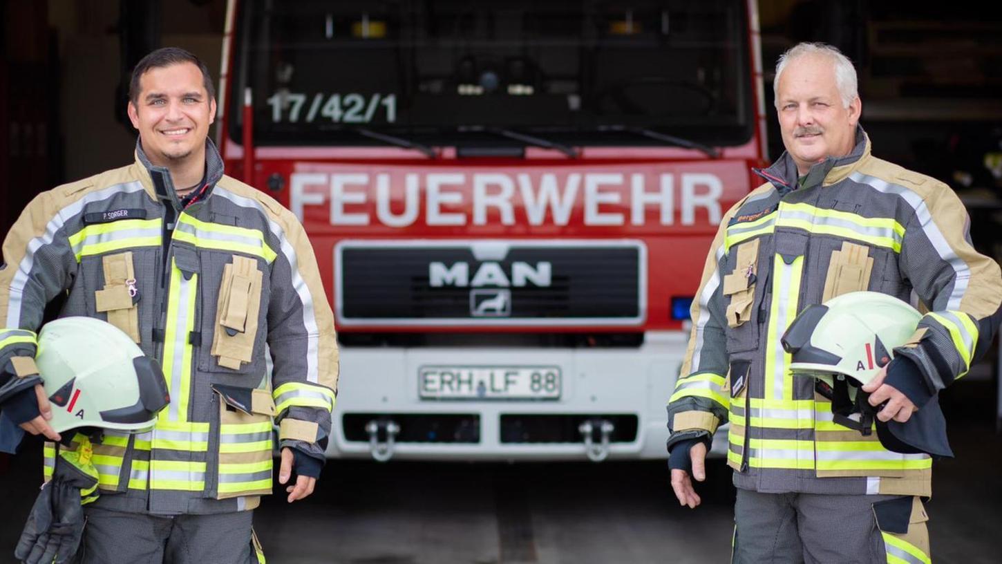 Neue Schutzanzüge für die Feuerwehr in Erlangen-Höchstadt