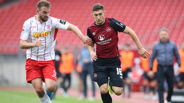 Er galt als die nächste große slowenische Fußballhoffnung - durchlief alle Nachwuchsmannschaften der slowenischen Nationalmannschaft und spielte bereits mit 18 Jahren in der ersten slowenischen Liga. Der 1. FC Nürnberg sicherte sich die Rechte der Nachwuchshoffnung - und griff dafür tief ins Portemonnaie. Eine Million Euro ließ sich der Club das Talent kosten. Jeden Cent sei Čerin wert gewesen, sagte Sportvorstand Robert Palikuca. Der Slowene sei ein Laufwunder, zudem stark am Ball und mit gutem Auge, stets nach einer spielerischen Lösung suchend. Doch seine Zeit beim Club wurde zum Missverständnis. Gerade einmal fünf Spiele absolvierte Čerin im Dress des Ruhmreichen. Der Club fand keine Verwendung für den Slowenen und verlieh ihn an im nächsten Sommer an den kroatischen Erstligisten HNK Rijeka. Aktuell kickt Čerin für Panathinaikos Athen.