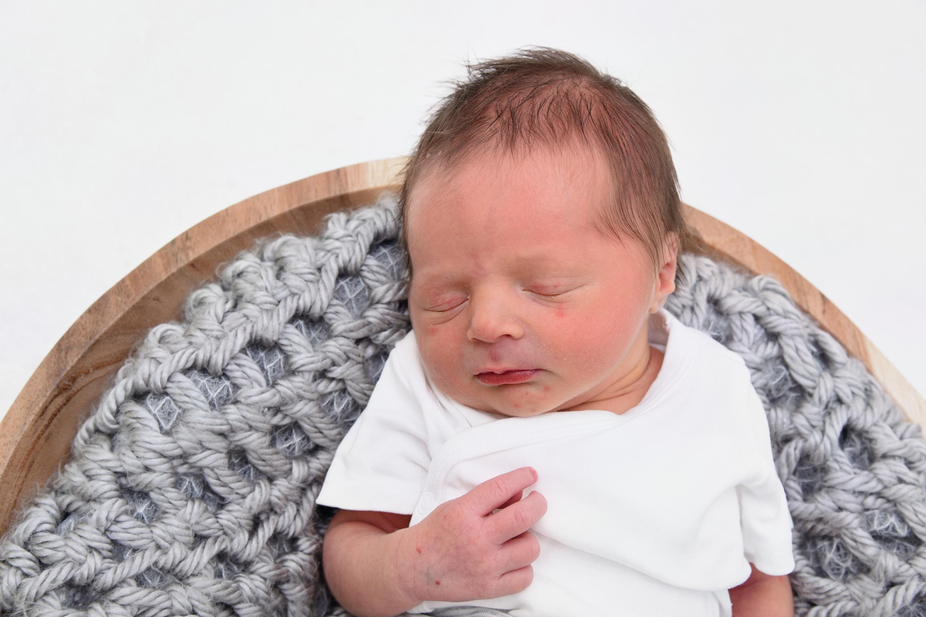 Joel erblickte am 12. Juli im Klinikum Hallerwiese das Licht der Welt. Der kleine Mann brachte bei der Geburt 3120 Gramm auf die Waage - bei einer Körpergröße von 51 Zentimetern.