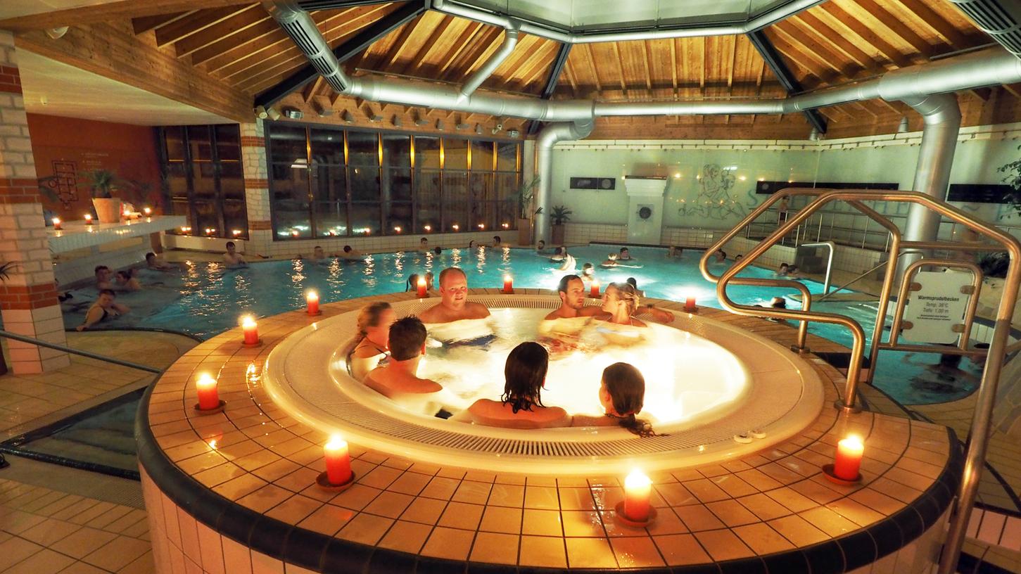 Entspannen im Whirlpool: Das ist in der Mogetissa-Therme in Weißenburg derzeit noch nicht möglich.