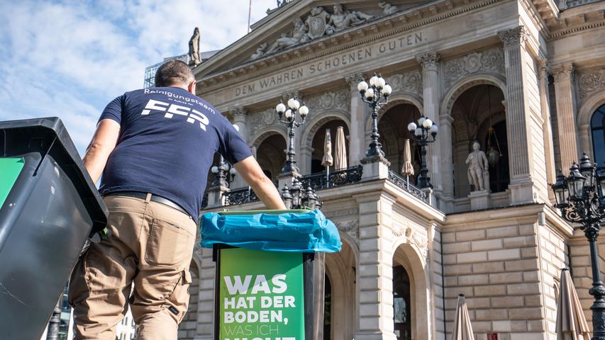 Krawalle in Frankfurt: Polizei mit Flaschen beworfen