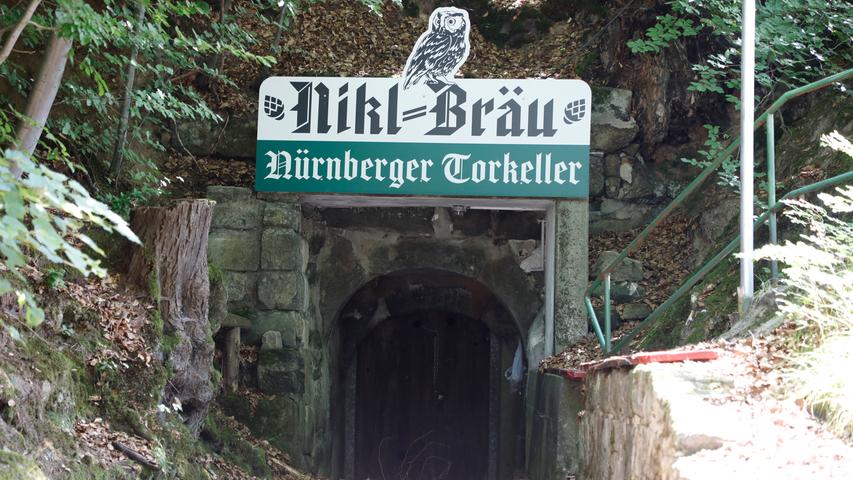 Der Nürnberger-Tor-Keller wird von der Nikl-Bräu aus Pretzfeld betrieben und hat nur während des Annafestes  geöffnet. 