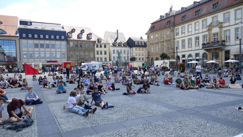 So demonstriert Fridays-For-Future auf dem Bamberger Maxplatz