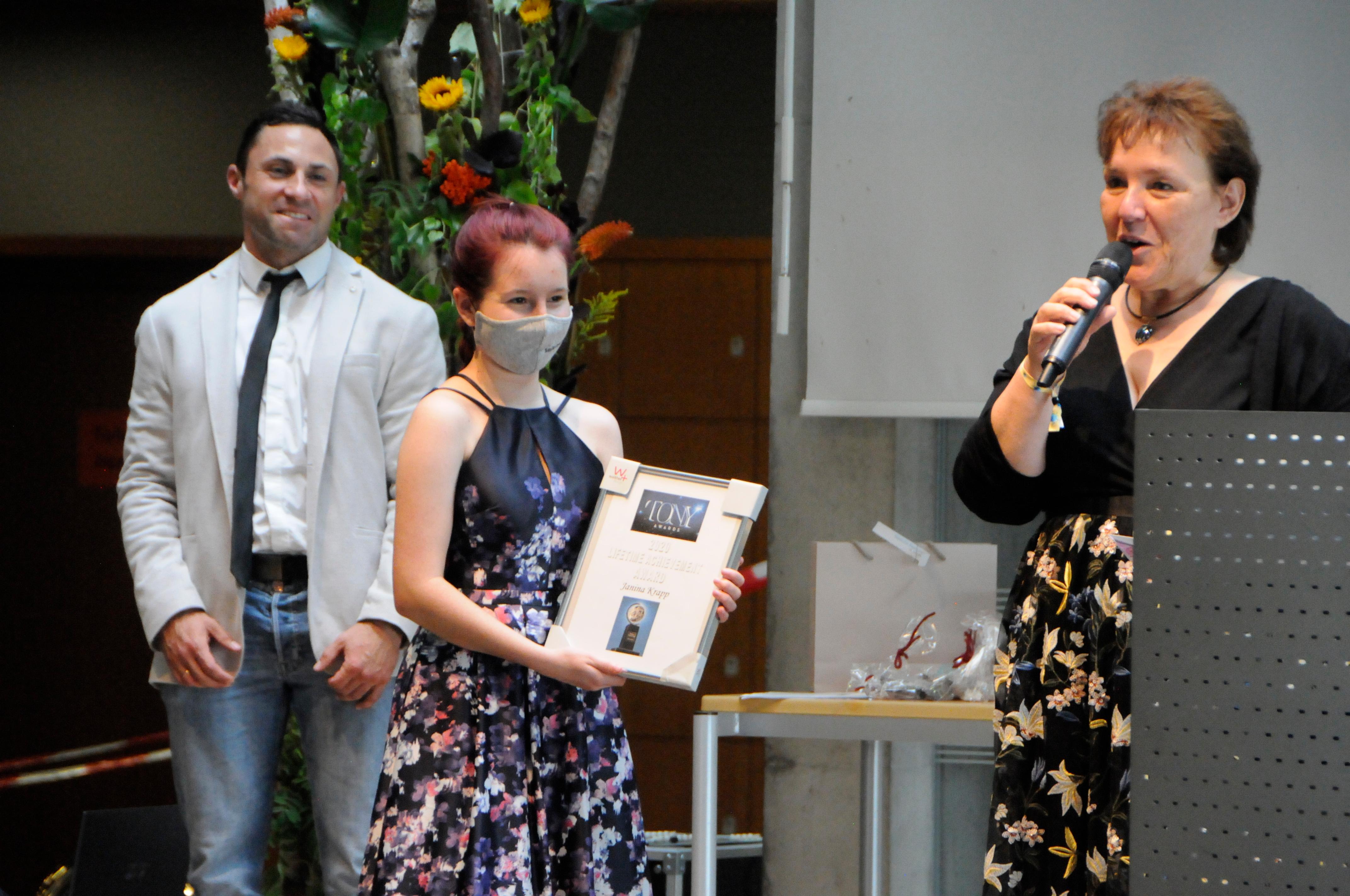 Sie wurde für ihr Engagement für das Schultheater geehrt: Janina Krapp.