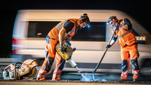 KINA - Nachts auf der Autobahn