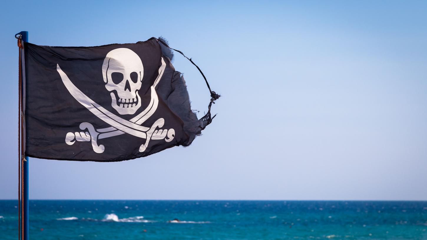 Die Piratenflagge kennt wohl jedes Kind. Warum die Räuber der Meere bei ihren Flaggen schummelten, erklärt die nächste Ausgabe der Kinderzeitung "nanu!?".