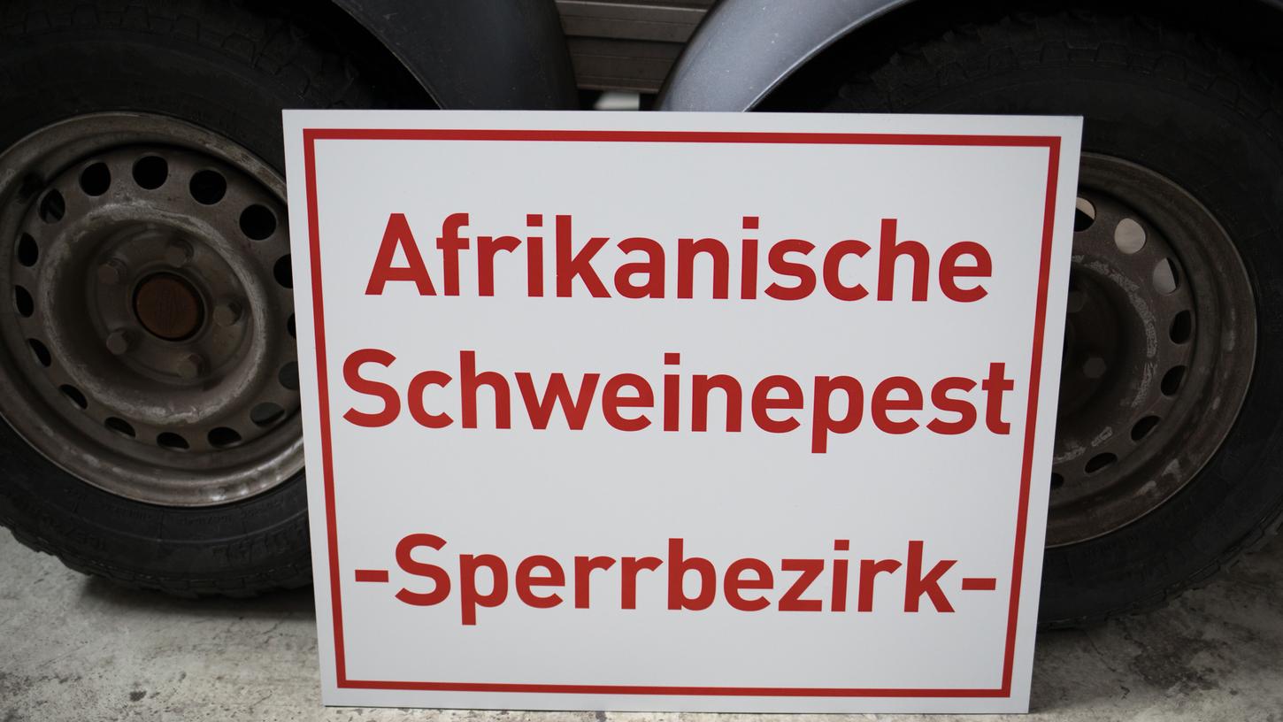 Das zentrale Tierseuchenlager in Bayern wappnet sich für die Afrikanische Schweinepest.
