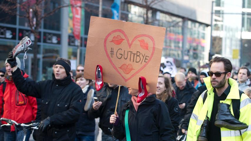 Guttbye, Karl-Theodor: Kreative Protestaktion in Berlin