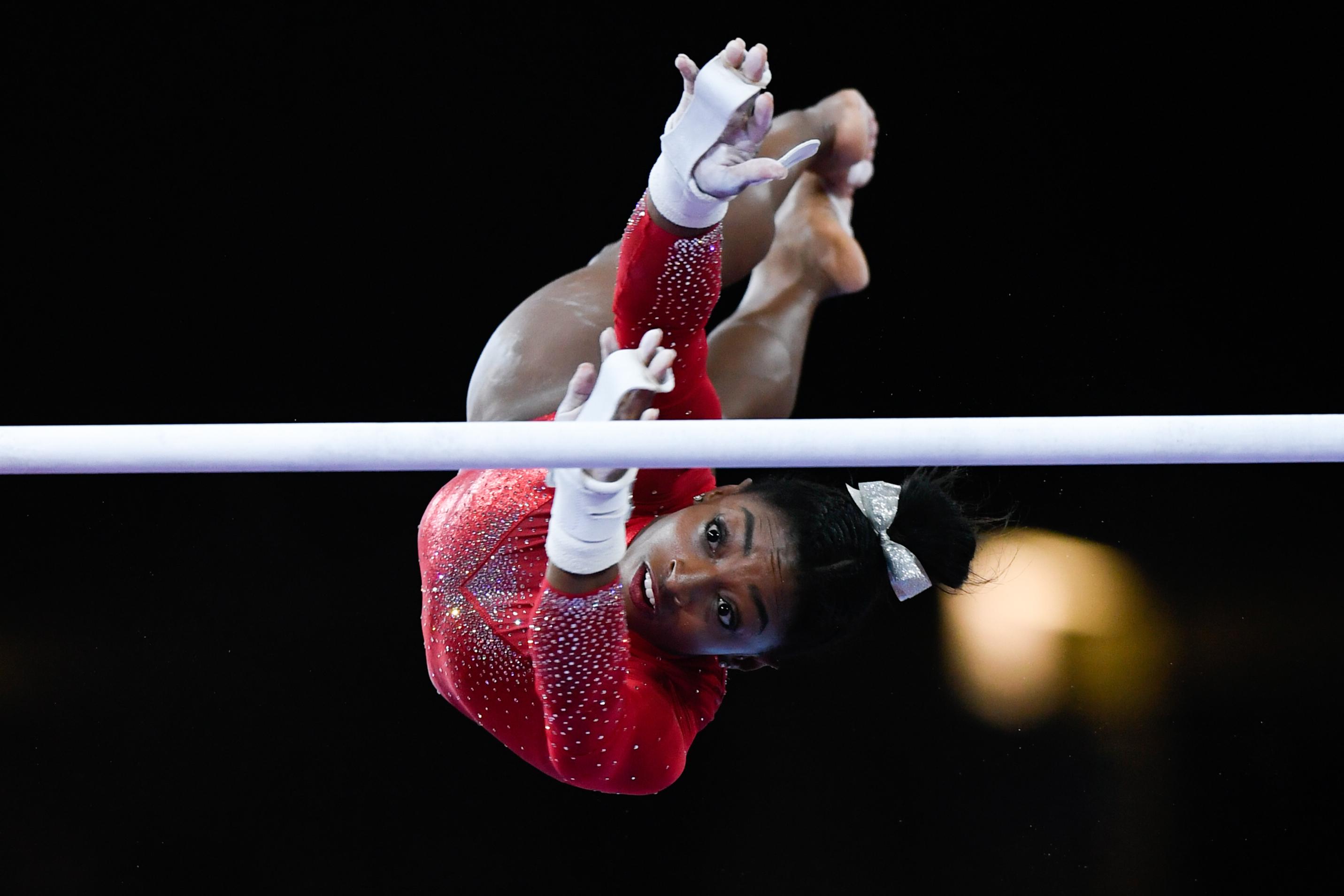 Us Turnerin Biles Symbol Von Grosse Olympischen Sports Und Seiner Abgrunde Nurnberg Nordbayern