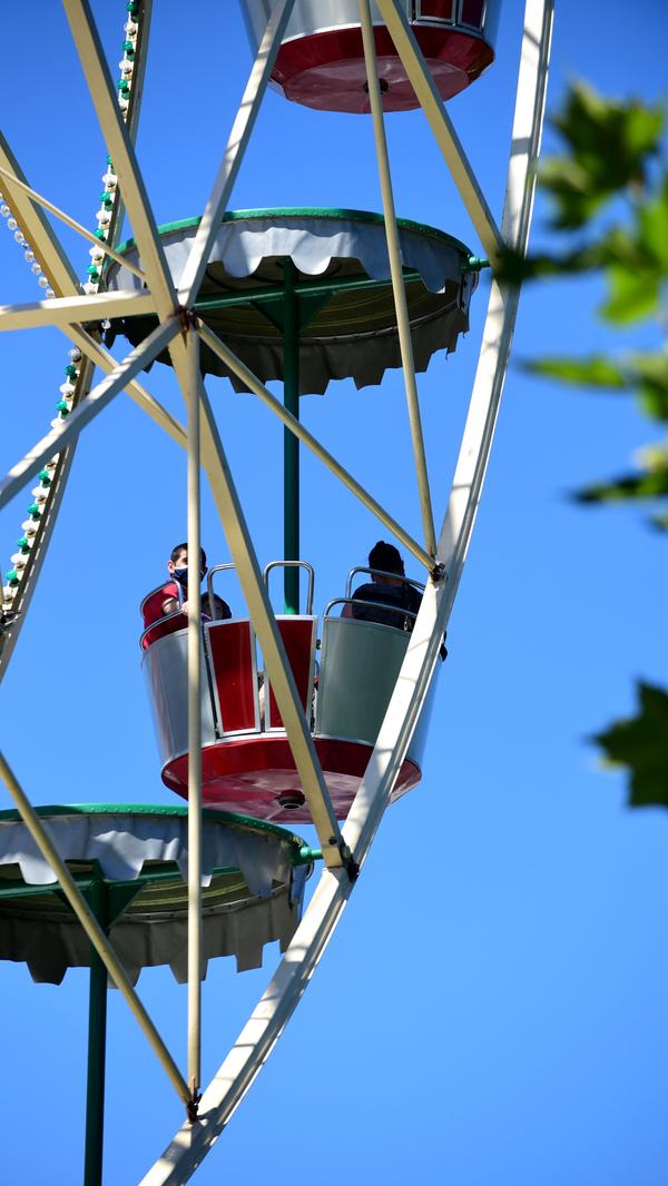 Das Riesenrad dreht sich dienstags bis sonntags von 11 bis 20 Uhr.