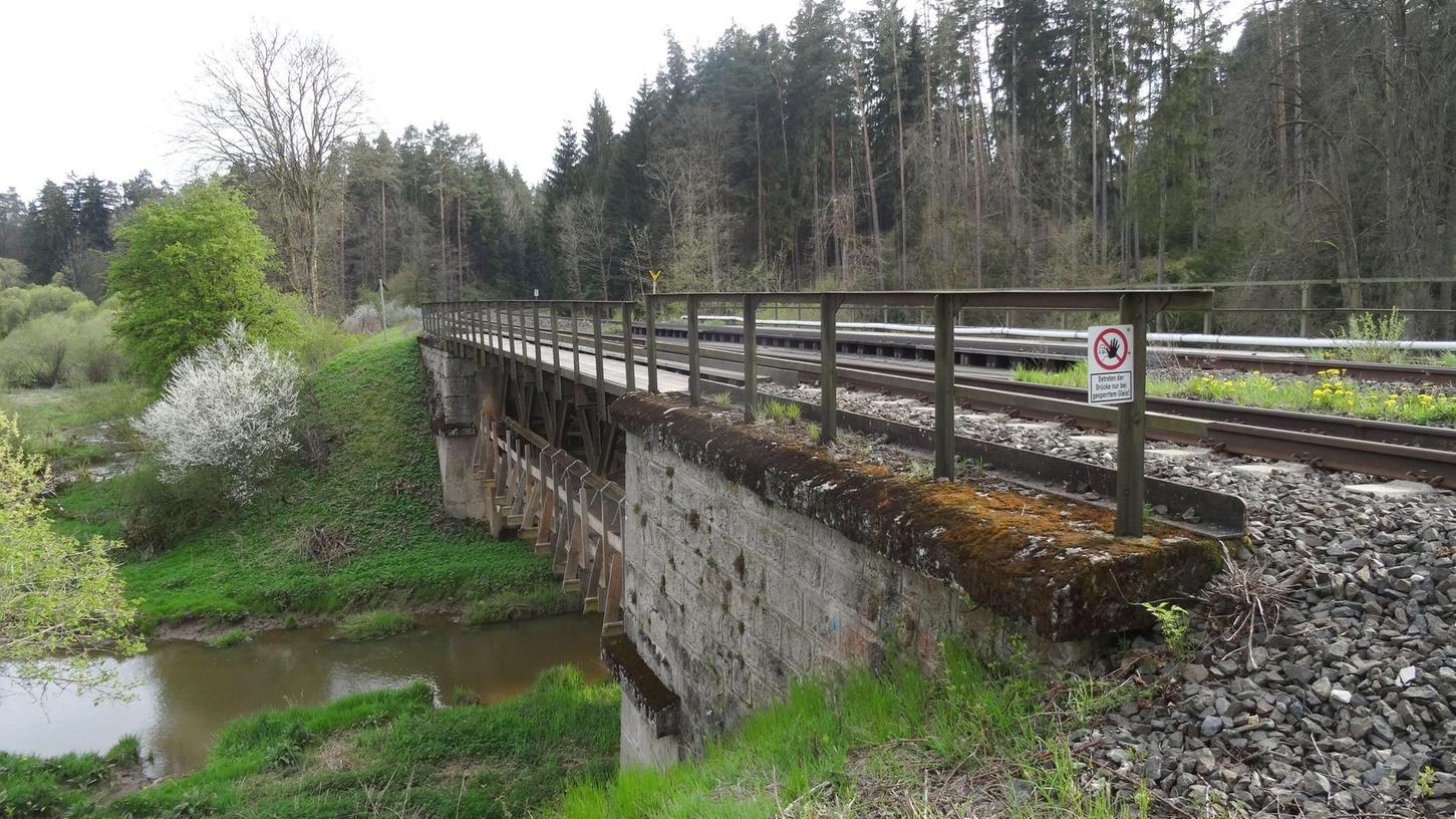 Bahnstrecke ab Ende August wegen Brückenbauarbeiten gesperrt