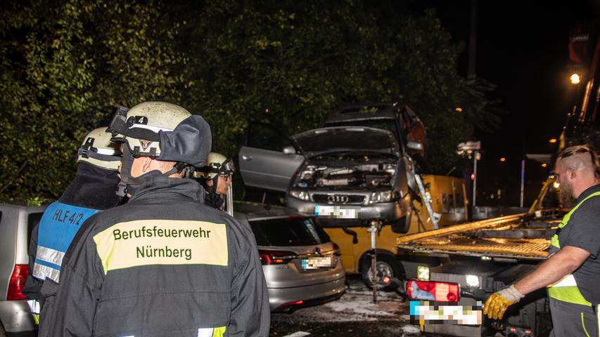 Wie im Film: Audi landet in Nürnberg auf Dach eines Kleintransporters