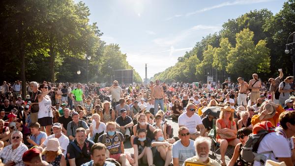KINA - Ärger über Corona-Demonstration