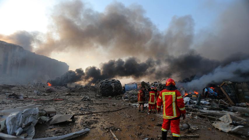 Schwere Explosion in Beirut: Hafengebiet völlig verwüstet