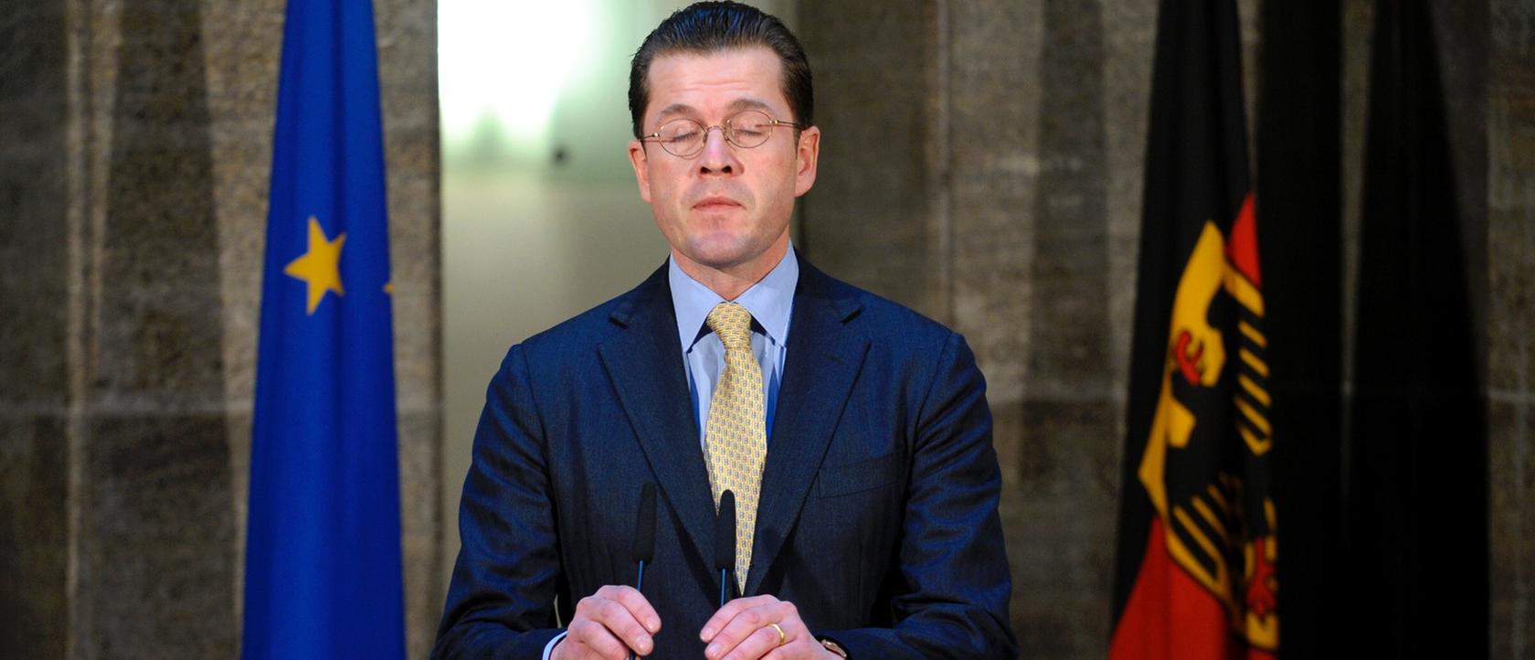 Verteidigungsminister zu Guttenberg zurückgetreten