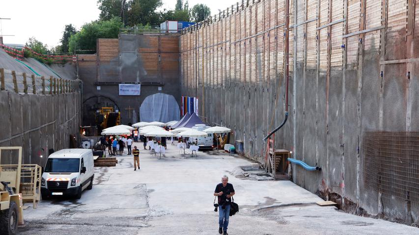 Tunneldurchbruch der U3: König und Herrmann zelebrieren Baubeginn