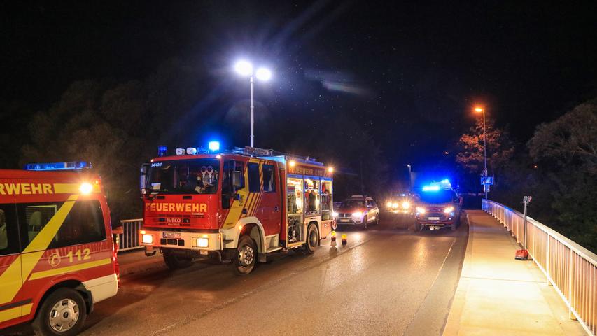 Nächtliche Suche: Feuerwehr und DLRG bei Möhrendorf im Einsatz