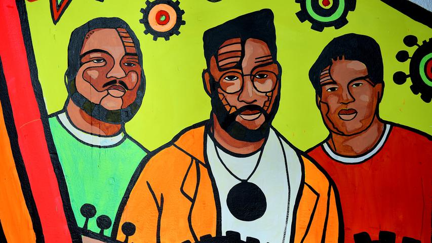 Das Hip-Hop-Trio De La Soul hat der 48-jährige Street Art Künstler auf der "Wall of Fame" verewigt.