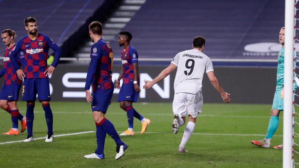 The Telegraph (England): "Barcelona erreicht den Tiefpunkt, als Bayern sie mit acht Toren demütigt."