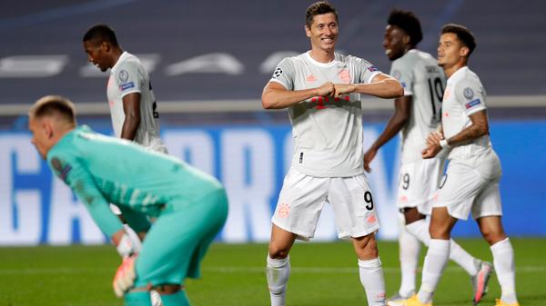 Independent (England): "Bayern München zermalmt Barcelona im Champions-League-Viertelfinale."