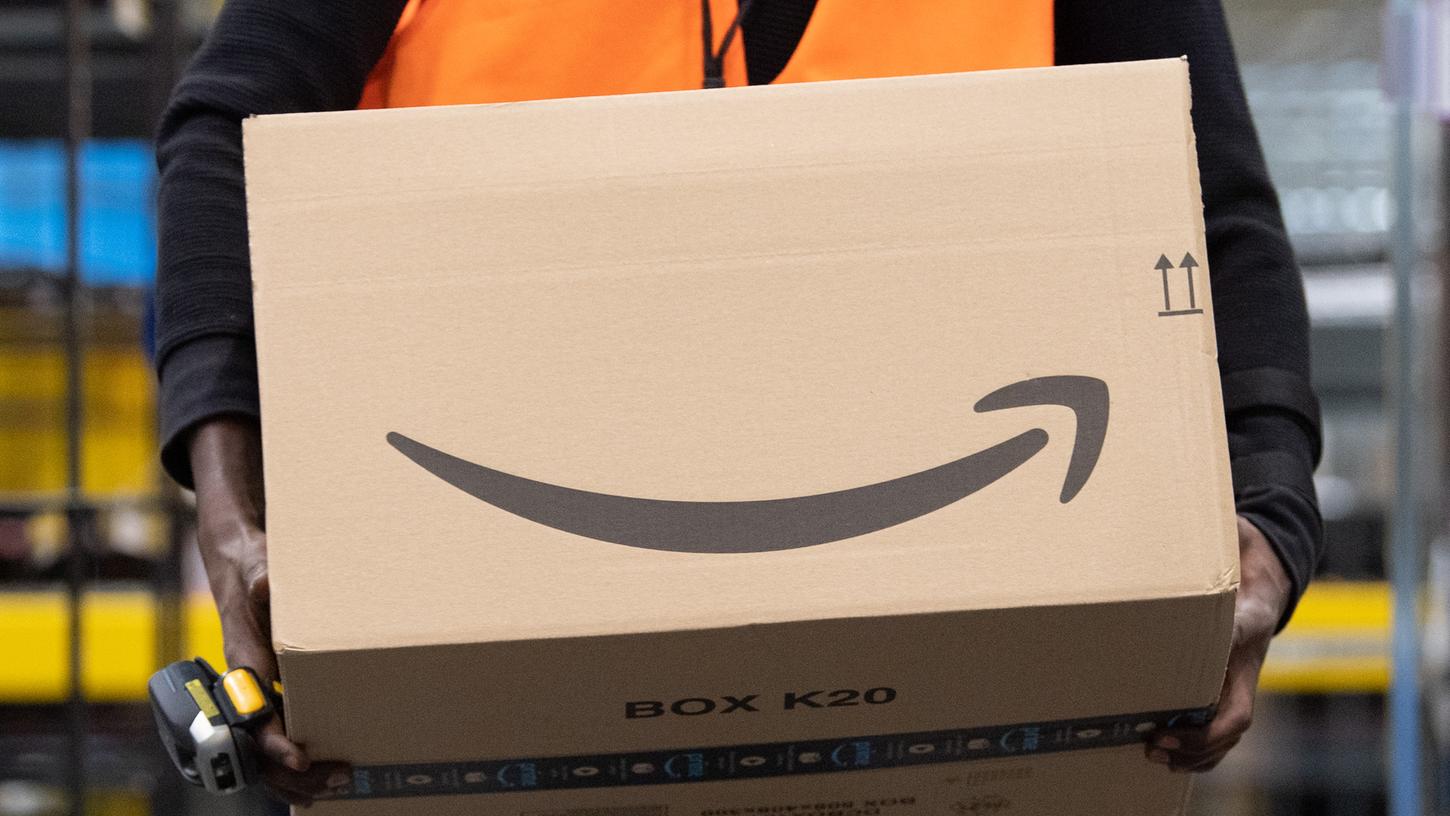 Amazon will Plastikmüll und Einwegverpackungen in den eigenen Versandzentren reduzieren. Was Kunden aus Deutschland dann in ihren Paketen finden: recyclebare Verpackungen aus Papier.