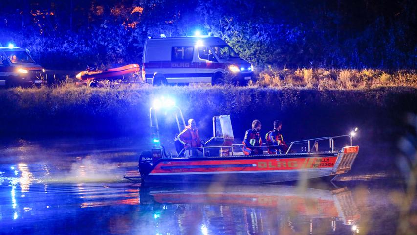Vermisster im Kanal: Erlanger Rettungskräfte suchen Wasser ergebnislos ab