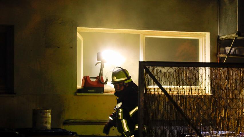 Brand beim Erlanger Turnerbund: Brennendes Fett ruft Feuerwehr auf den Plan
