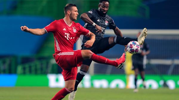 Figaro (Frankreich): "Bayern zieht ins Traumfinale ein - Lyon verpasst seine Chance. Am Sonntag wird es in Lissabon kein rein französisches Finale geben. Bayern München will gegen Paris Saint-Germain den sechsten Champions-League-Sieg in seiner Geschichte."